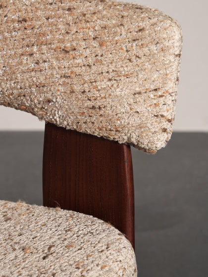 Dahlia Field Lounge Chair — interior view 07
