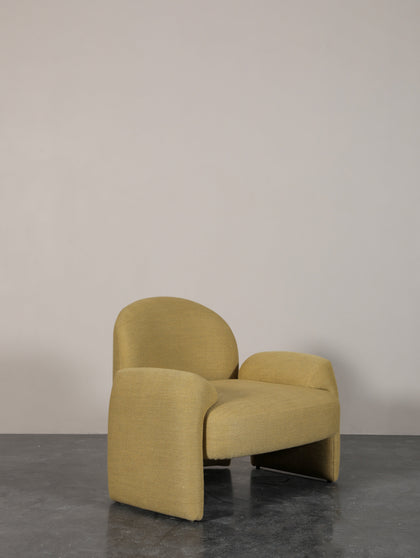 Dover Field Lounge Chair — interior view 12