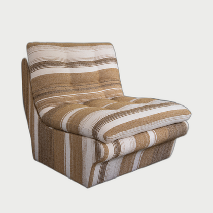 Elara Field Lounge Chair — neutral background 01