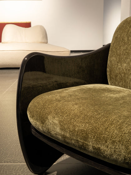 Fawn Field Lounge Chair — interior view 05