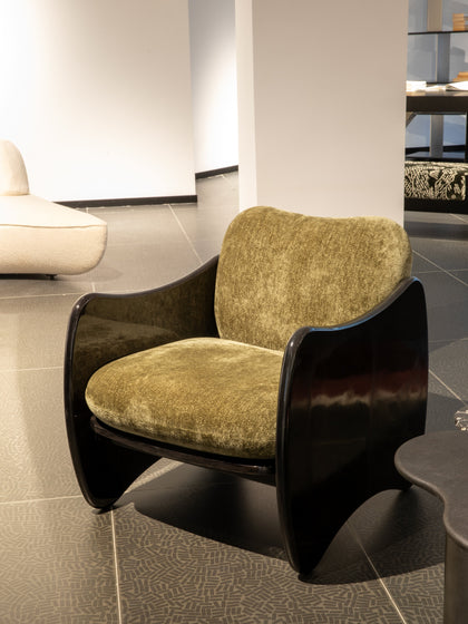 Fawn Field Lounge Chair — interior view 09