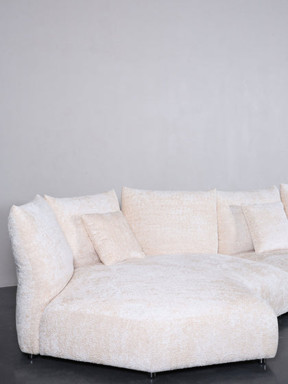 Halo Field Modular Sofa — interior view 06