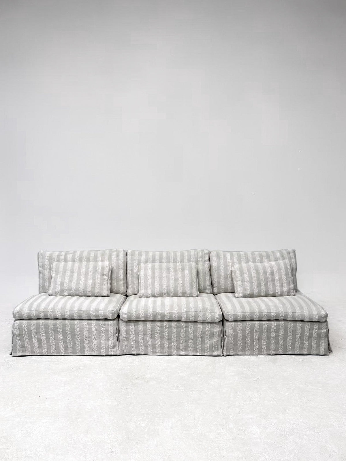 Harbor Field Modular Sofa — interior view 06