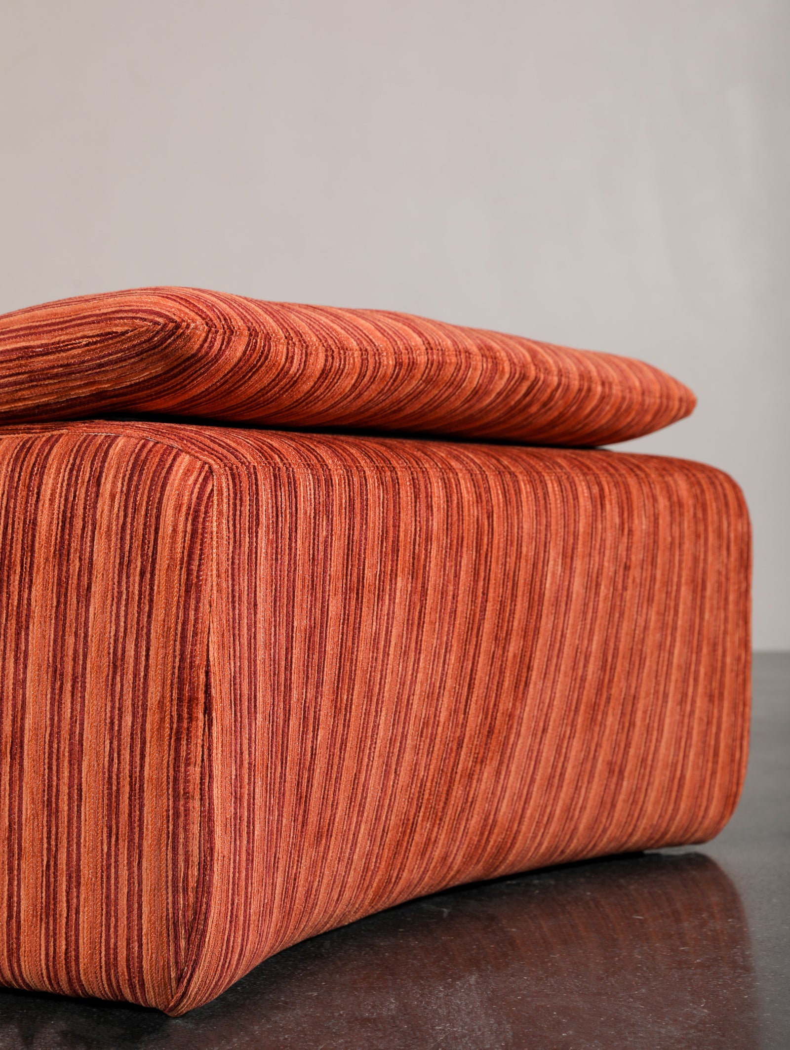 One silhouette. Your dimensions, comfort and finish.