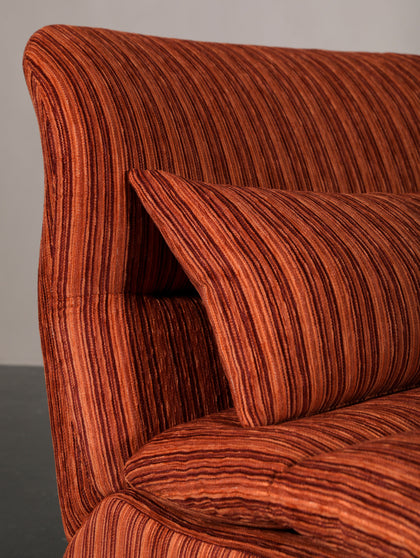 Iris Field Recliner — interior view 06