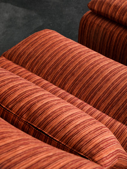 Iris Field Recliner — interior view 07
