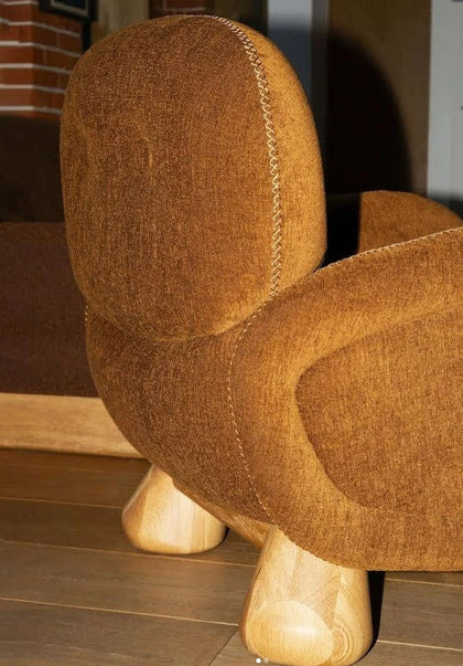Pearl Field Sofa — interior view 05