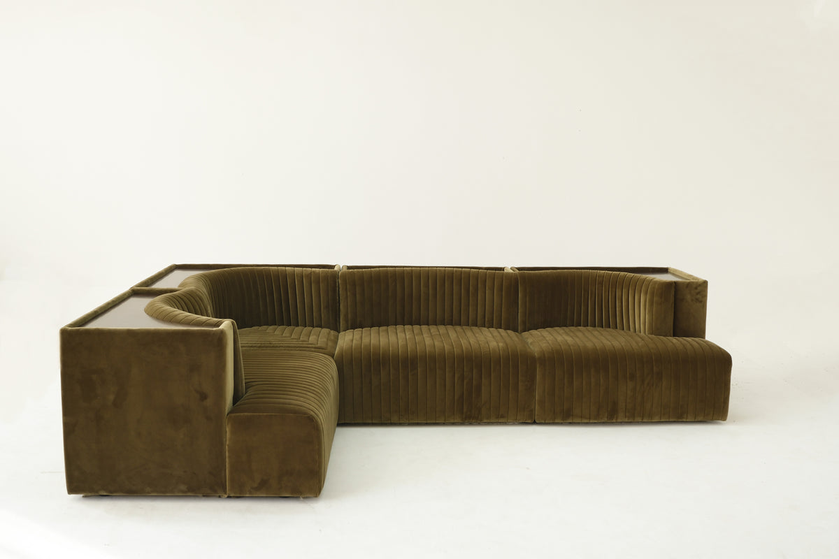 One silhouette. Your dimensions, comfort and finish.