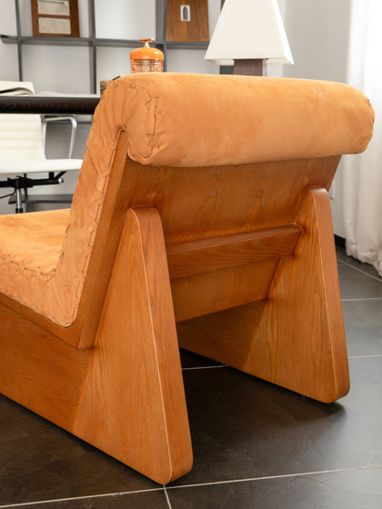 Sable Field Sofa — interior view 09