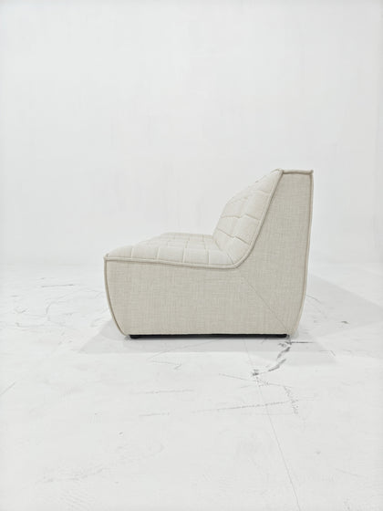 A00004 A00004 Sofa — view 04