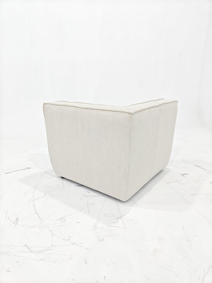 A00004 A00004 Sofa — view 07