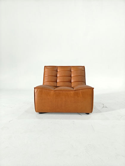 A00004 A00004 Sofa — view 15