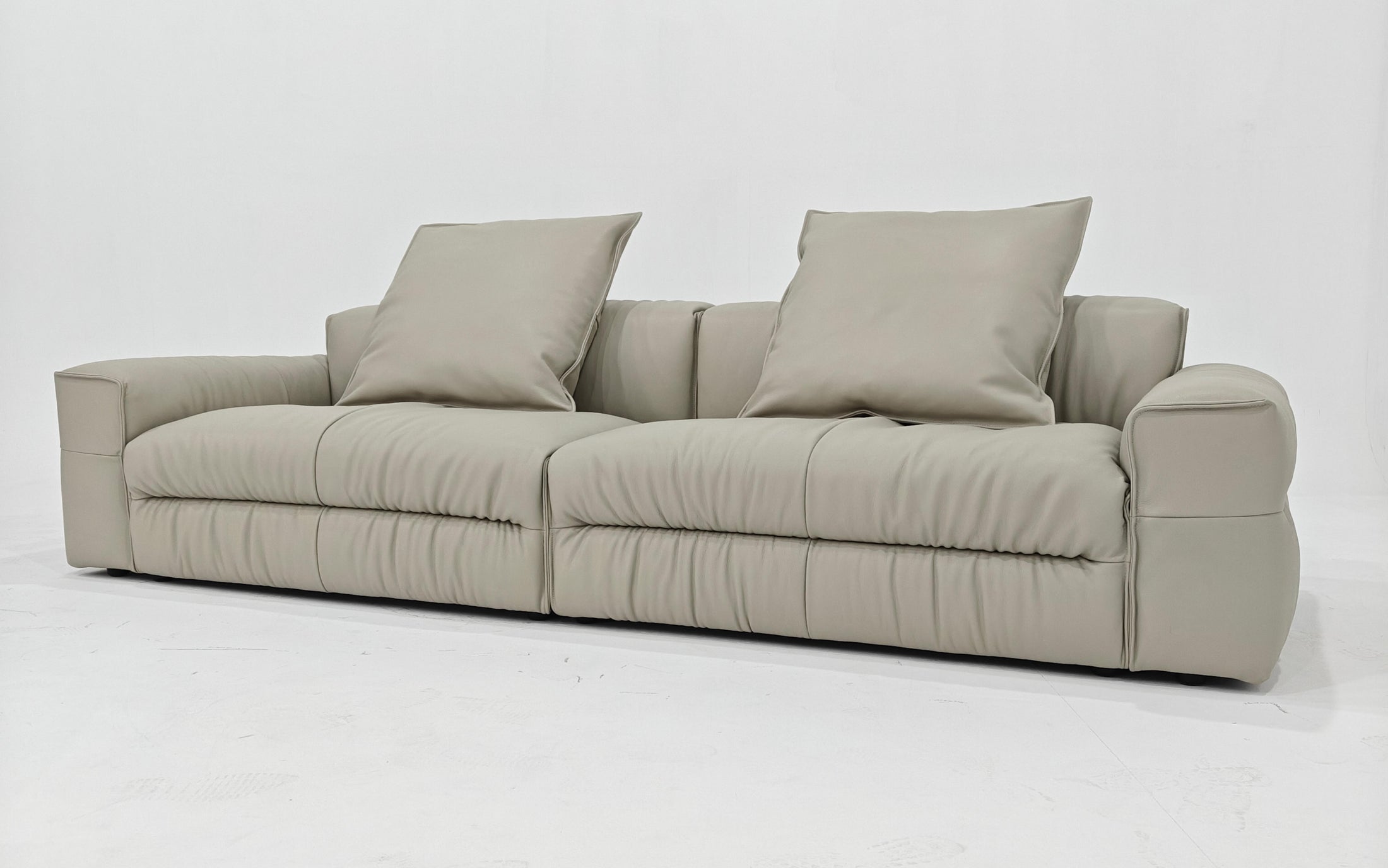 A00019 Sofa in a finished interior.