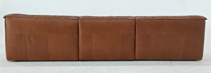 A00028 A00028 Sofa — view 04