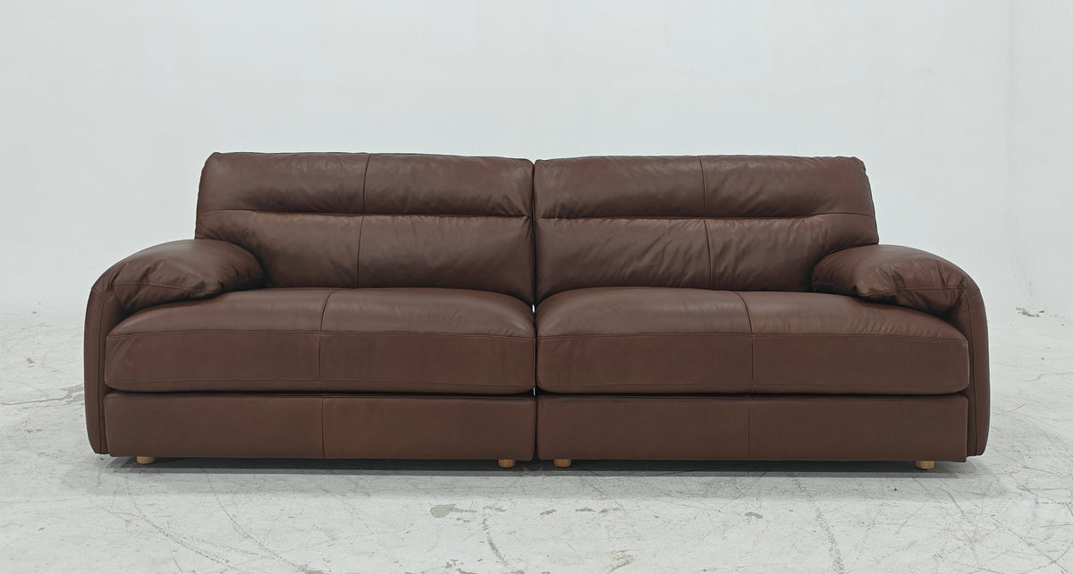 One silhouette. Your dimensions, comfort and finish.
