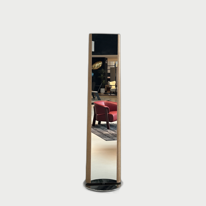 Aurelia Form Decorative Object — neutral background 01
