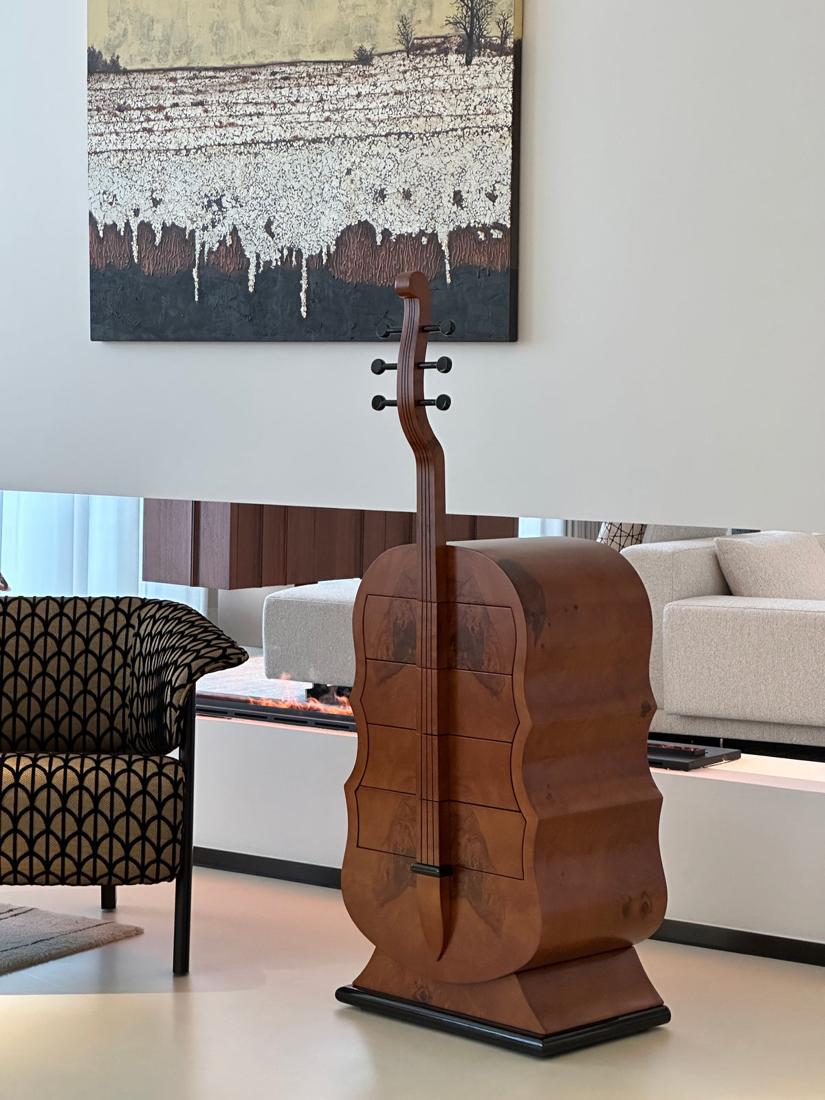 One silhouette. Your dimensions, comfort and finish.