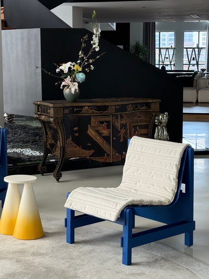 Dover Form Lounge Chair — interior view 06