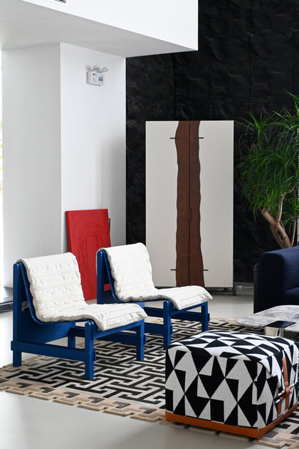 Dover Form Lounge Chair — interior view 07