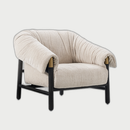 Luna Form Lounge Chair — neutral background 01