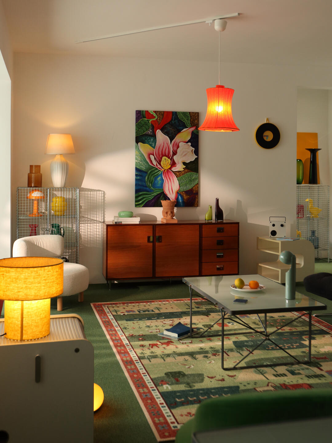 Sylvan Form Decorative Object — interior view 05