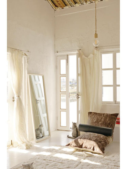 Willow Form Decorative Object — interior view 07