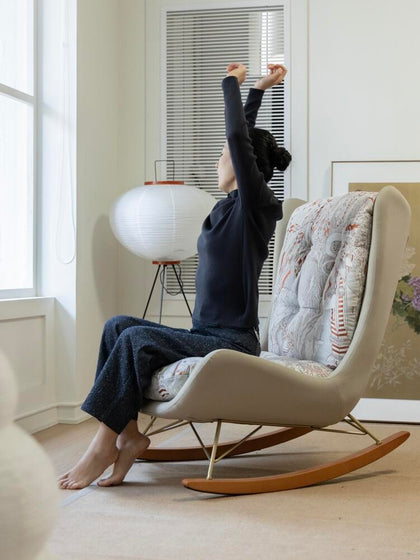 Maple Garden Rocking Chair — interior view 03