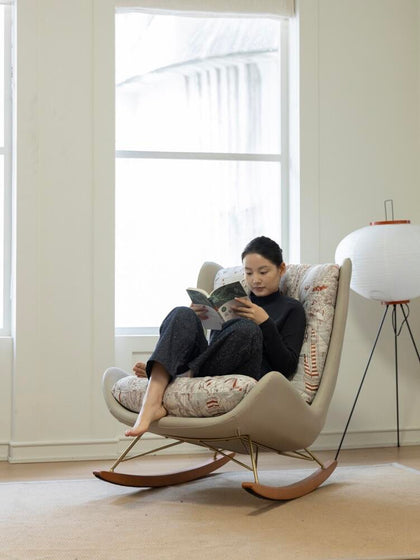 Maple Garden Rocking Chair — interior view 04