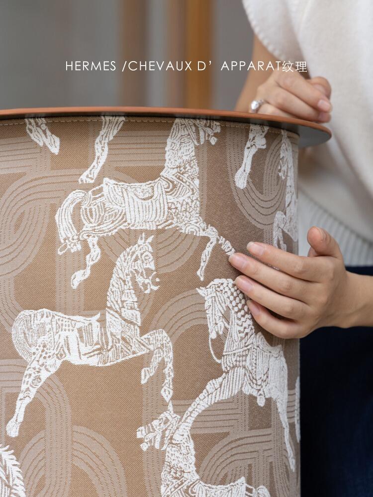 One silhouette. Your dimensions, comfort and finish.