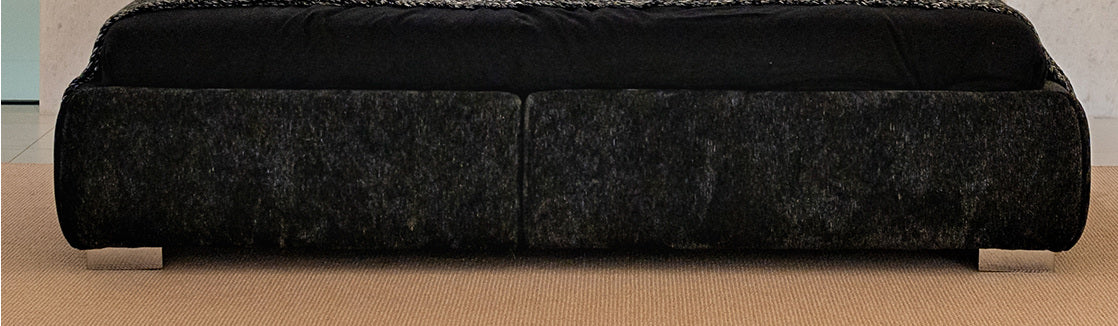 One silhouette. Your dimensions, comfort and finish.