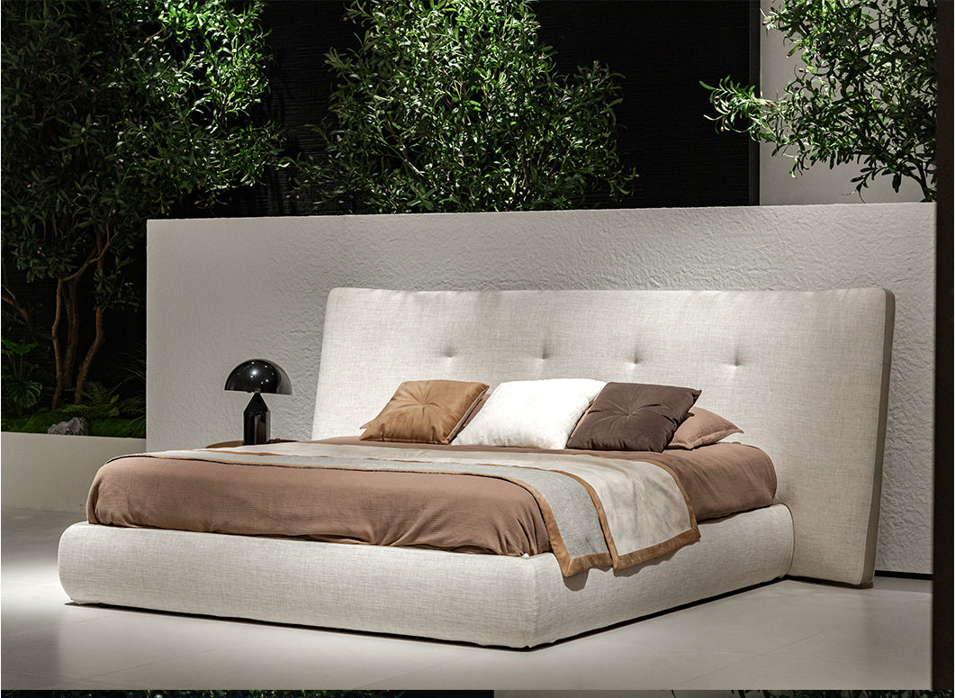 A00204 Bed in a finished interior.