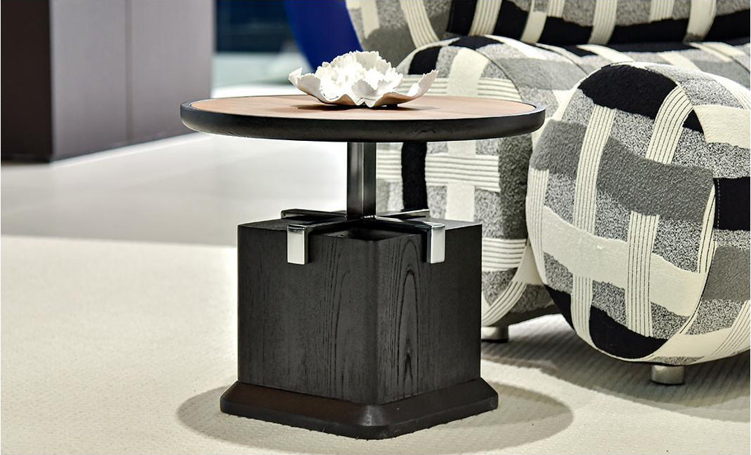 One silhouette. Your dimensions, comfort and finish.