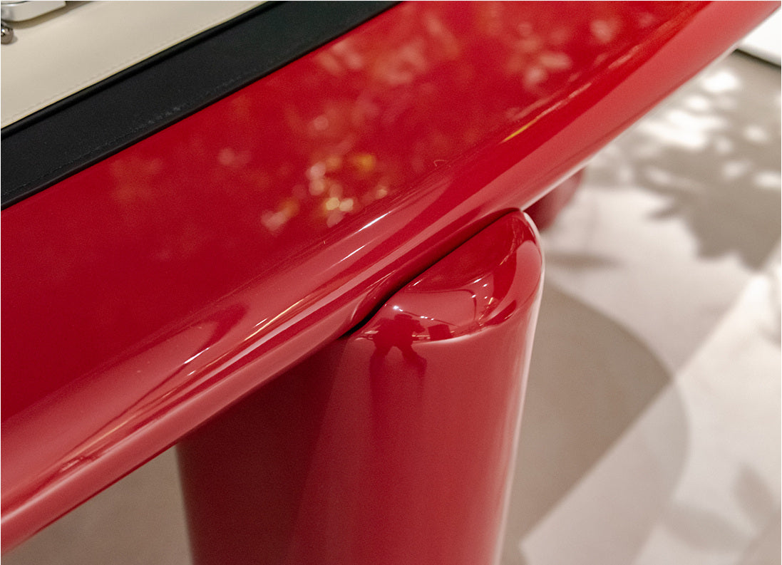 One silhouette. Your dimensions, comfort and finish.