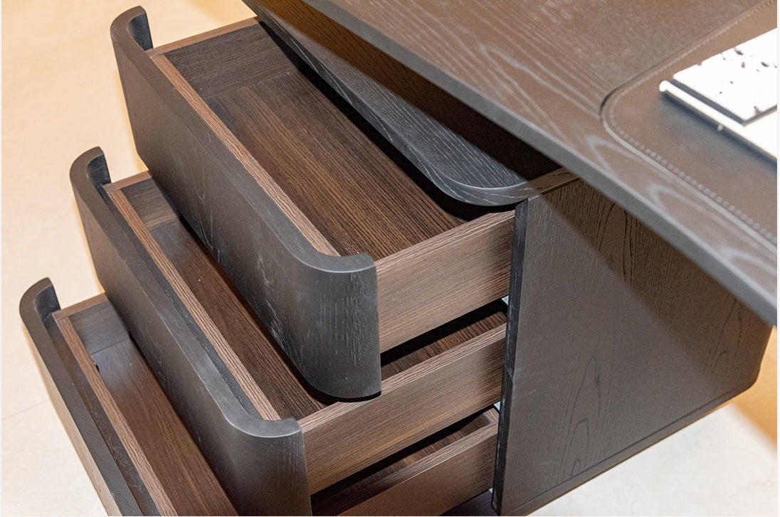 One silhouette. Your dimensions, comfort and finish.