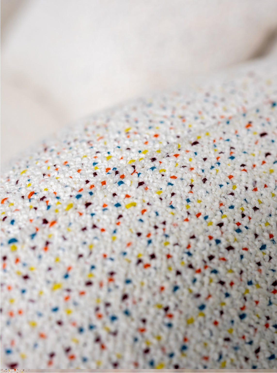 A00392 A00392 Lounge Chair — view 02
