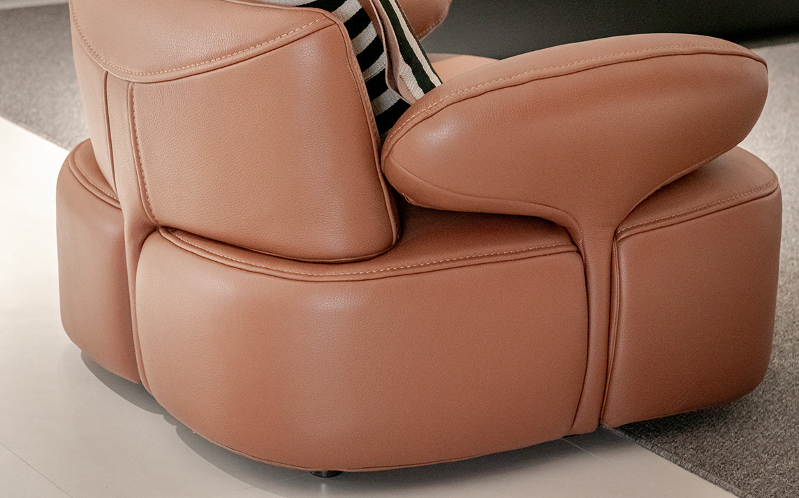 One silhouette. Your dimensions, comfort and finish.