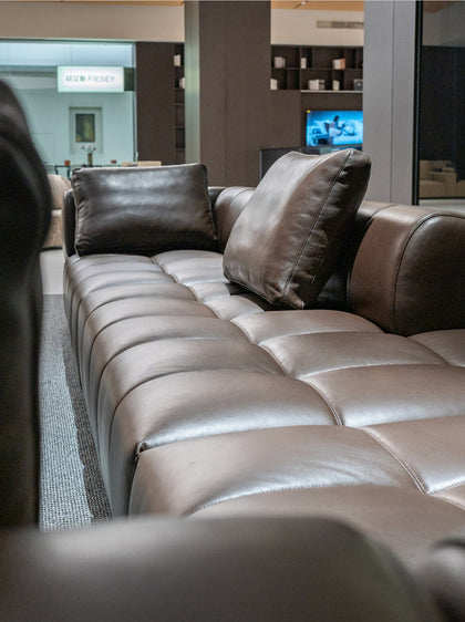 A00315 A00315 Sofa — view 02
