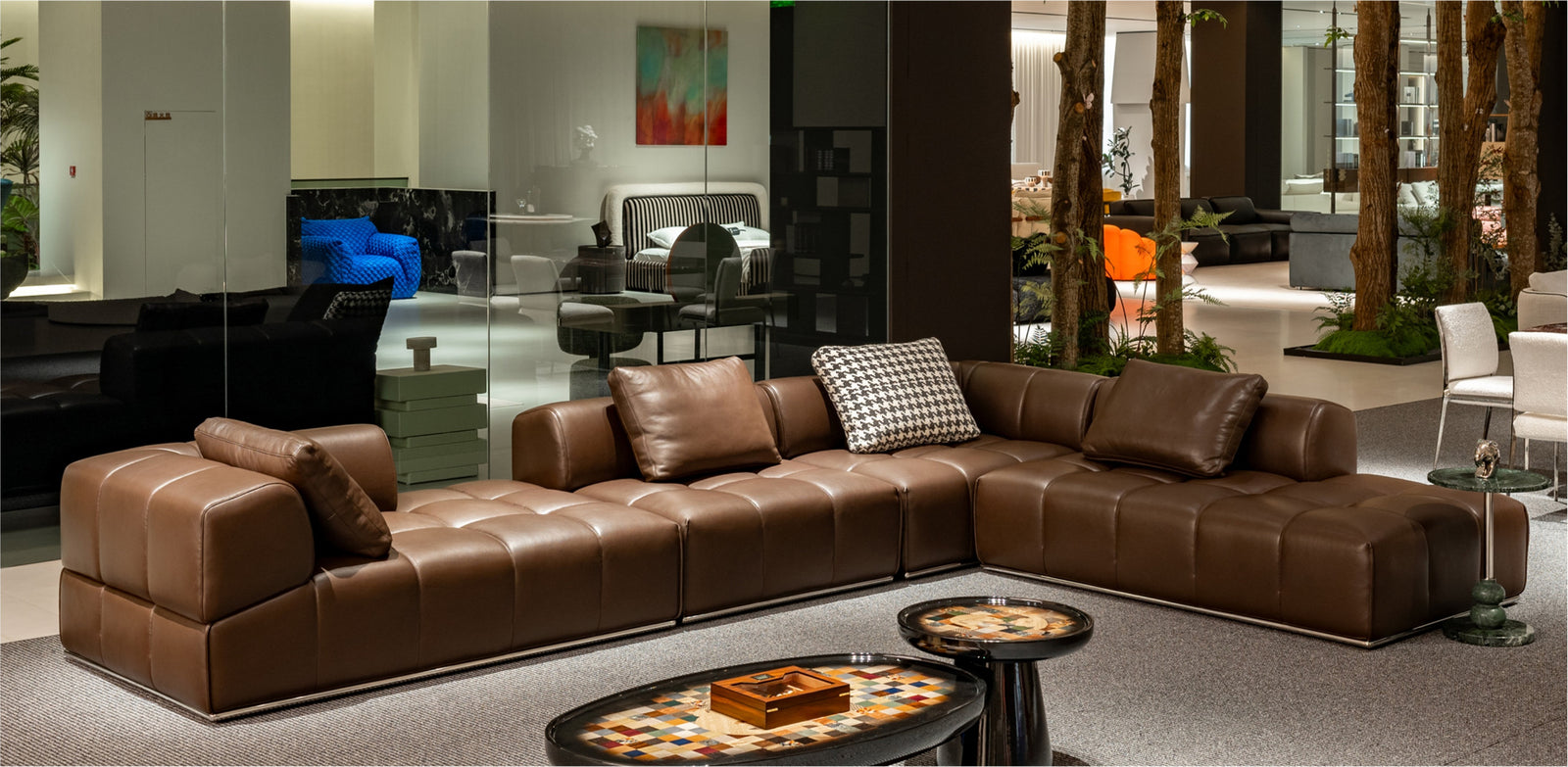 One silhouette. Your dimensions, comfort and finish.