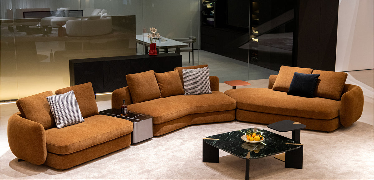 One silhouette. Your dimensions, comfort and finish.