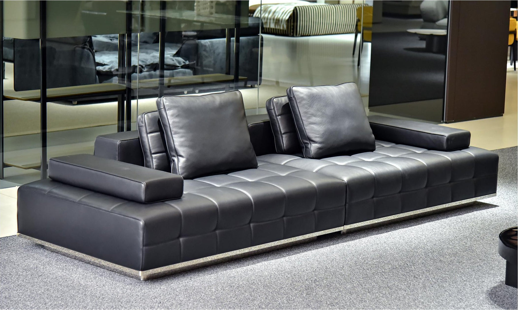 A00341 A00341 Sofa — view 03