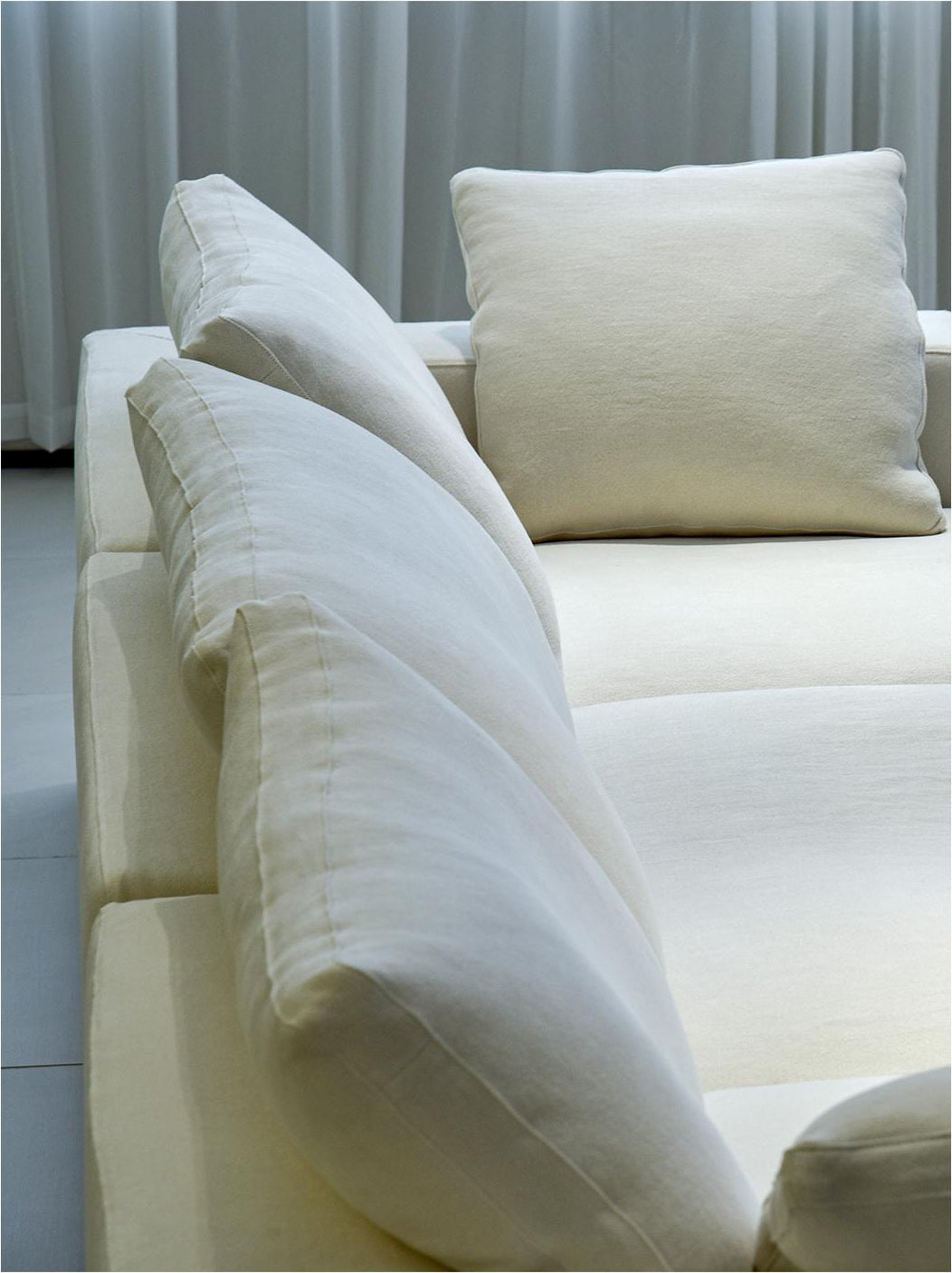A00345 Sofa in a finished interior.