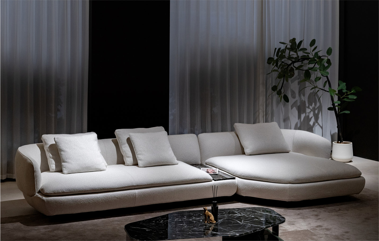 One silhouette. Your dimensions, comfort and finish.