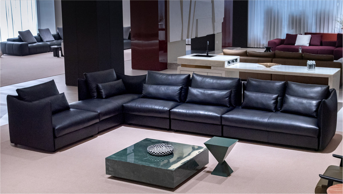 One silhouette. Your dimensions, comfort and finish.