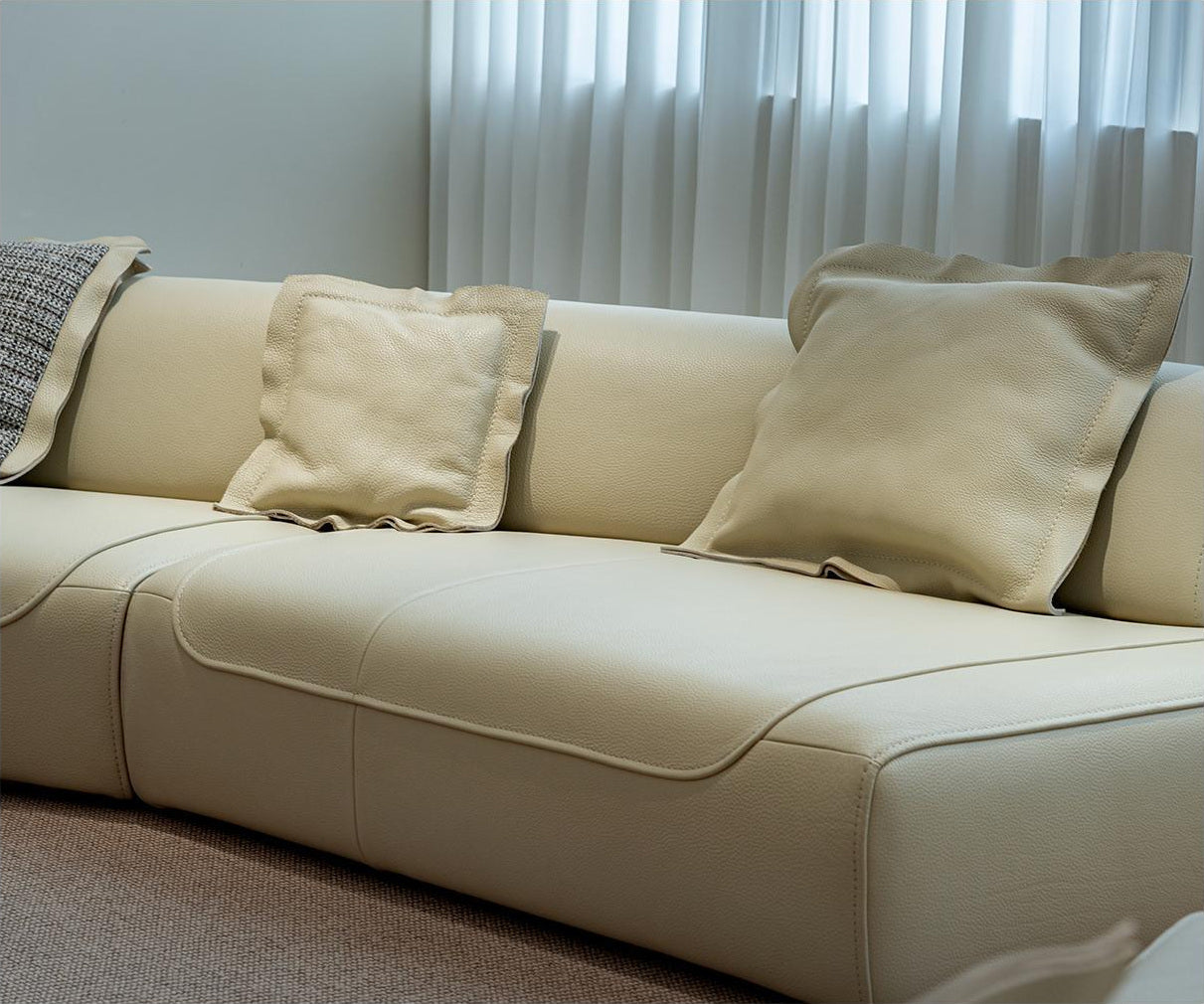 A00355 Sofa in a finished interior.