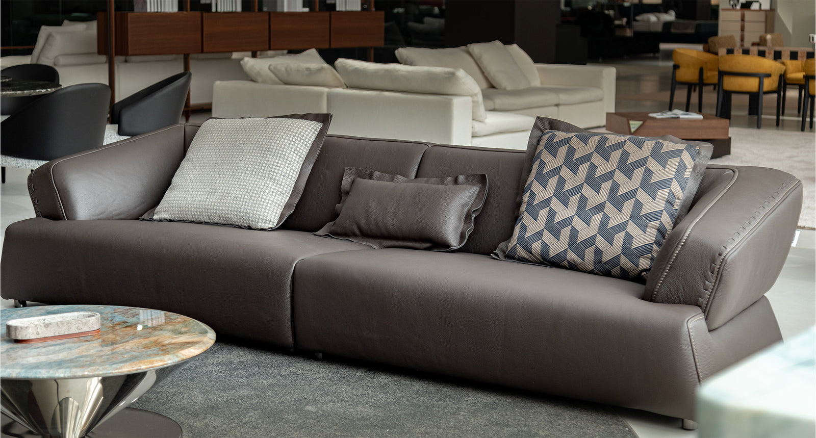 One silhouette. Your dimensions, comfort and finish.