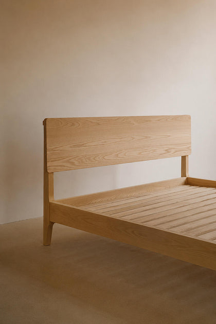 Alder Grove Bed — interior view 07