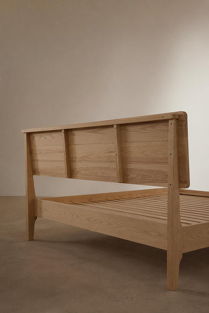Alder Grove Bed — interior view 08