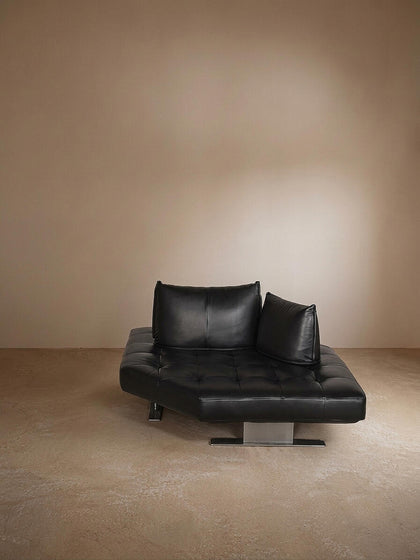 Fawn Grove Modular Sofa — interior view 07