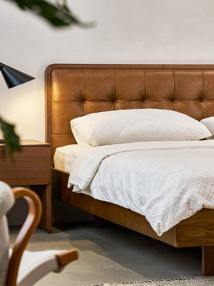 A00040 A00040 Bed — view 05