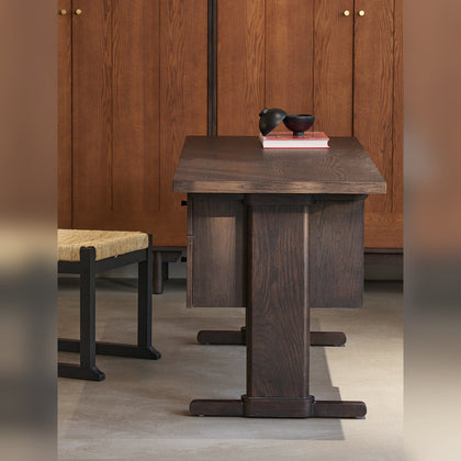 A00016 A00016 Desk — view 01